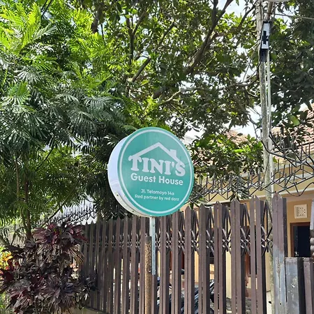 Tini'S Guest House Malang Mitra Reddoorz-3